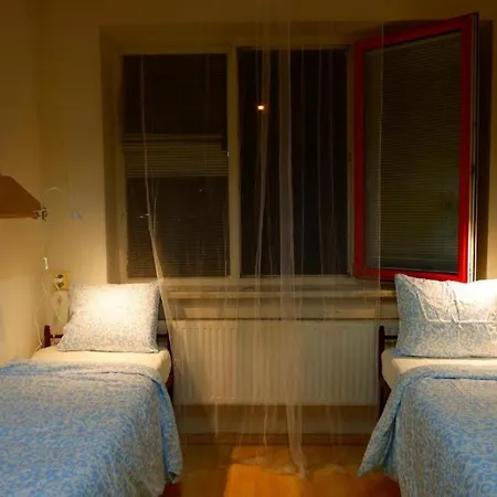 A Parkovani Turgenevova - Olomoucka Apartmán