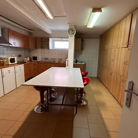 A Parkovani Turgenevova - Olomoucka Apartmán Brno